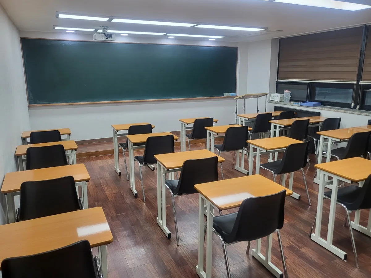 마포구 노고산동 어린이집 과학실 장비 주변 정밀 위생청소 사례 - 행진크린